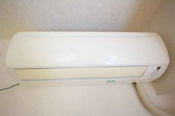 鶴牧ガーデンズの物件内観写真